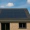 Installation de panneaux solaires intégrés au bâti